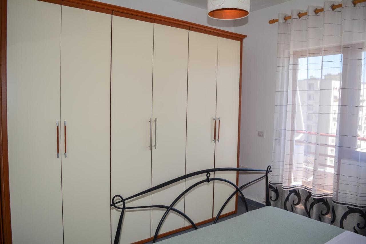 Moraceae Lovely Apartment Тирана Экстерьер фото